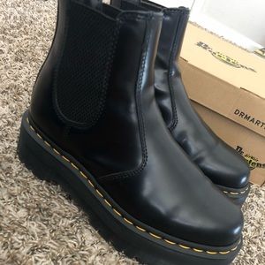 Doc Marten Chelsea Boot